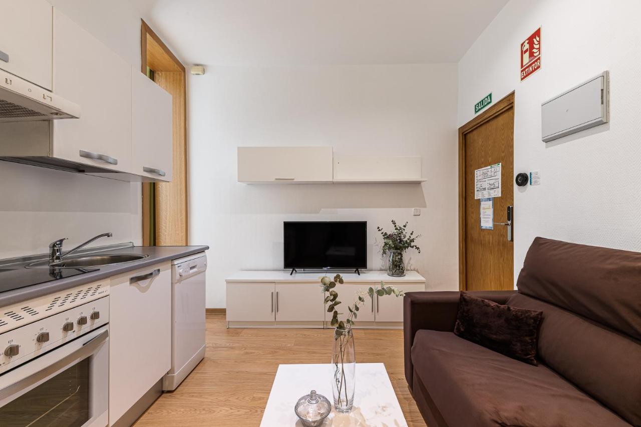 Waou Apartamentos En Sol Confort 4 马德里 外观 照片